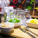 Novum Akademiehotel 3*