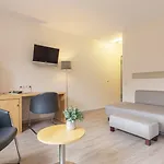Novum Akademiehotel 3*