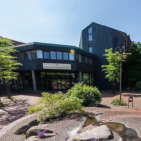 Hotell Garner - Akademie 2*