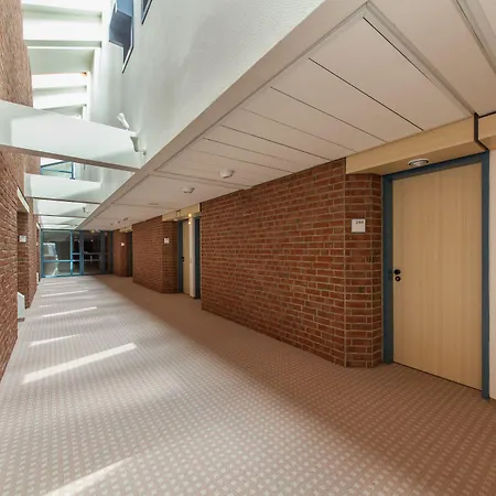 Garner Hotel Kiel - Akademie Отель Киль