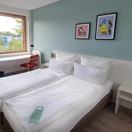 Garner - Akademie Hotell Kiel