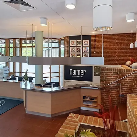Hotell Garner - Akademie 2*