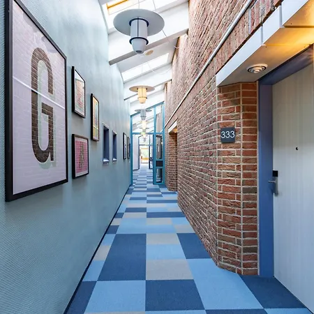 Otel Garner - Akademie 3*