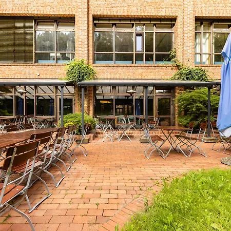 Otel Garner - Akademie