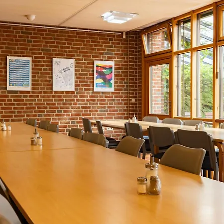 Отель Garner Hotel Kiel - Akademie