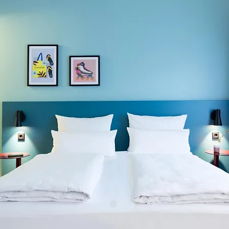 Garner - Akademie Hotell 3*