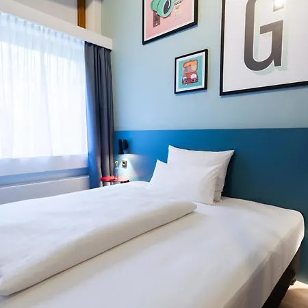 Garner Hotel Kiel - Akademie Отель 3*