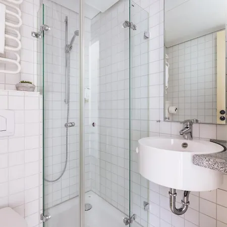 Garner - Akademie 3* Kiel