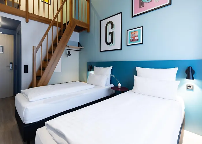 Garner - Akademie Hotel