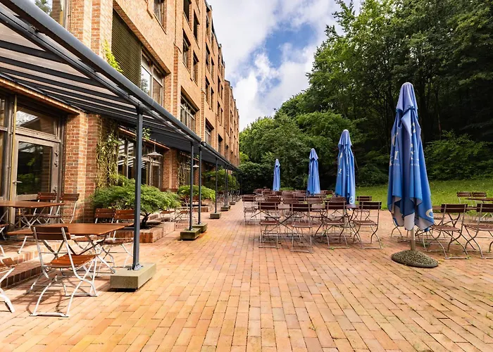 Garner - Akademie Hotel