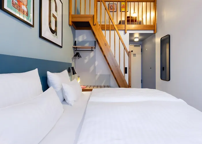 Garner - Akademie 3*