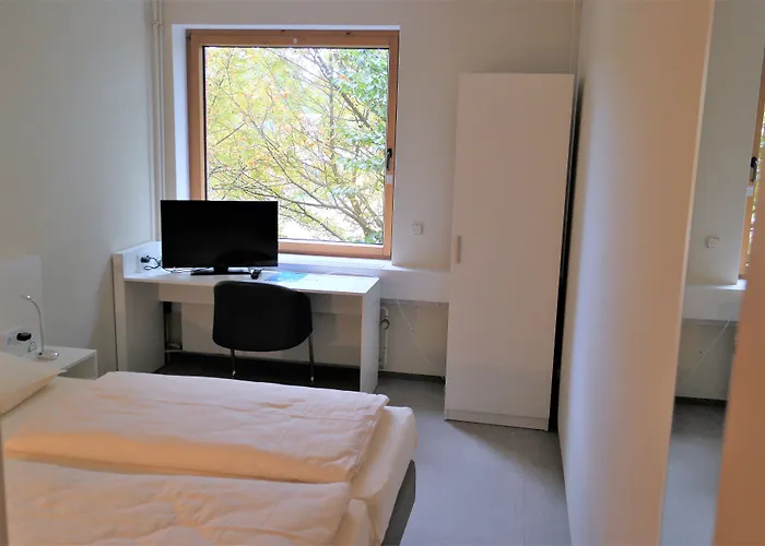 Garner - Akademie Hotel Kiel