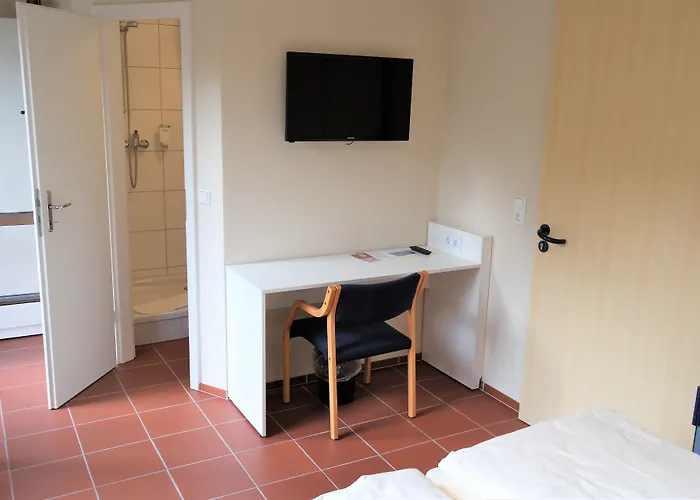 Hotel Garner - Akademie 3*