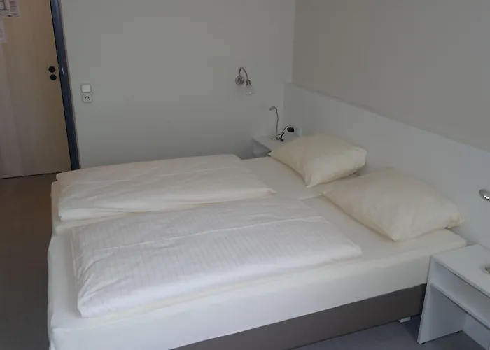 Garner - Akademie 酒店