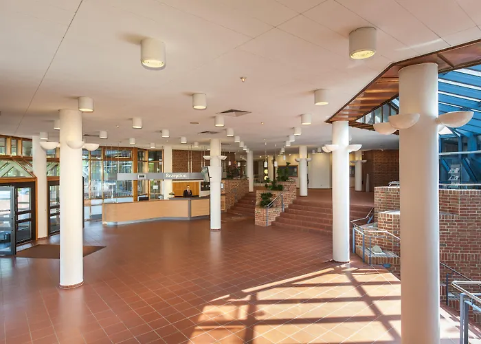 酒店 Garner - Akademie 3*